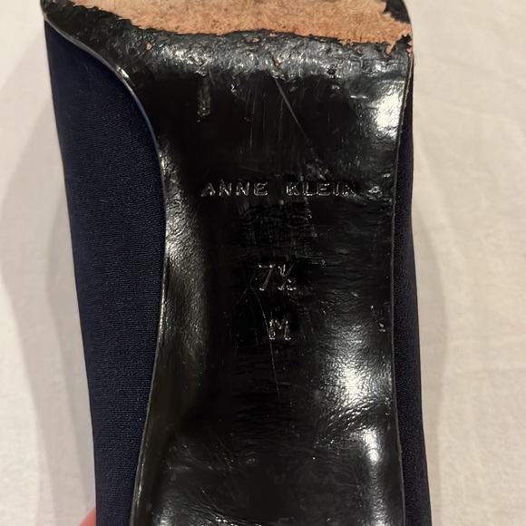 Anne Klein black classy pump 7.5M - Picture 6 of 7